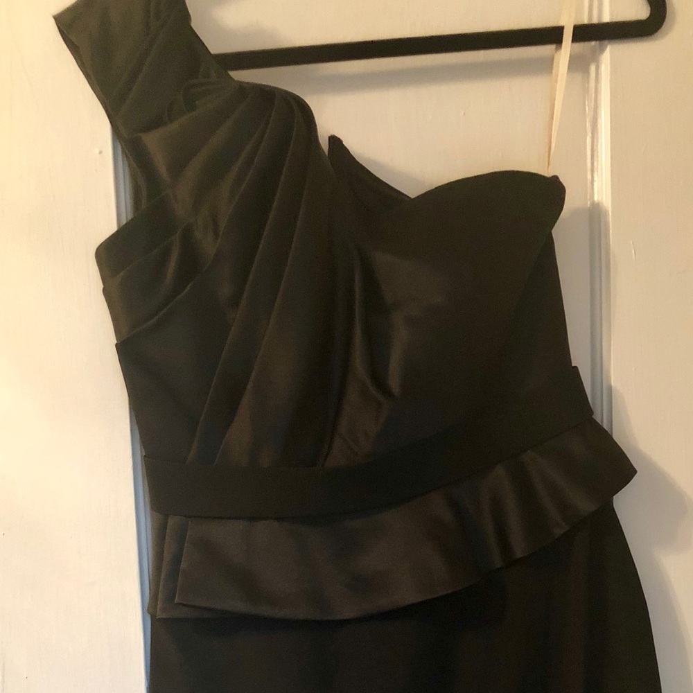 Note Marchese black one shoulder dress